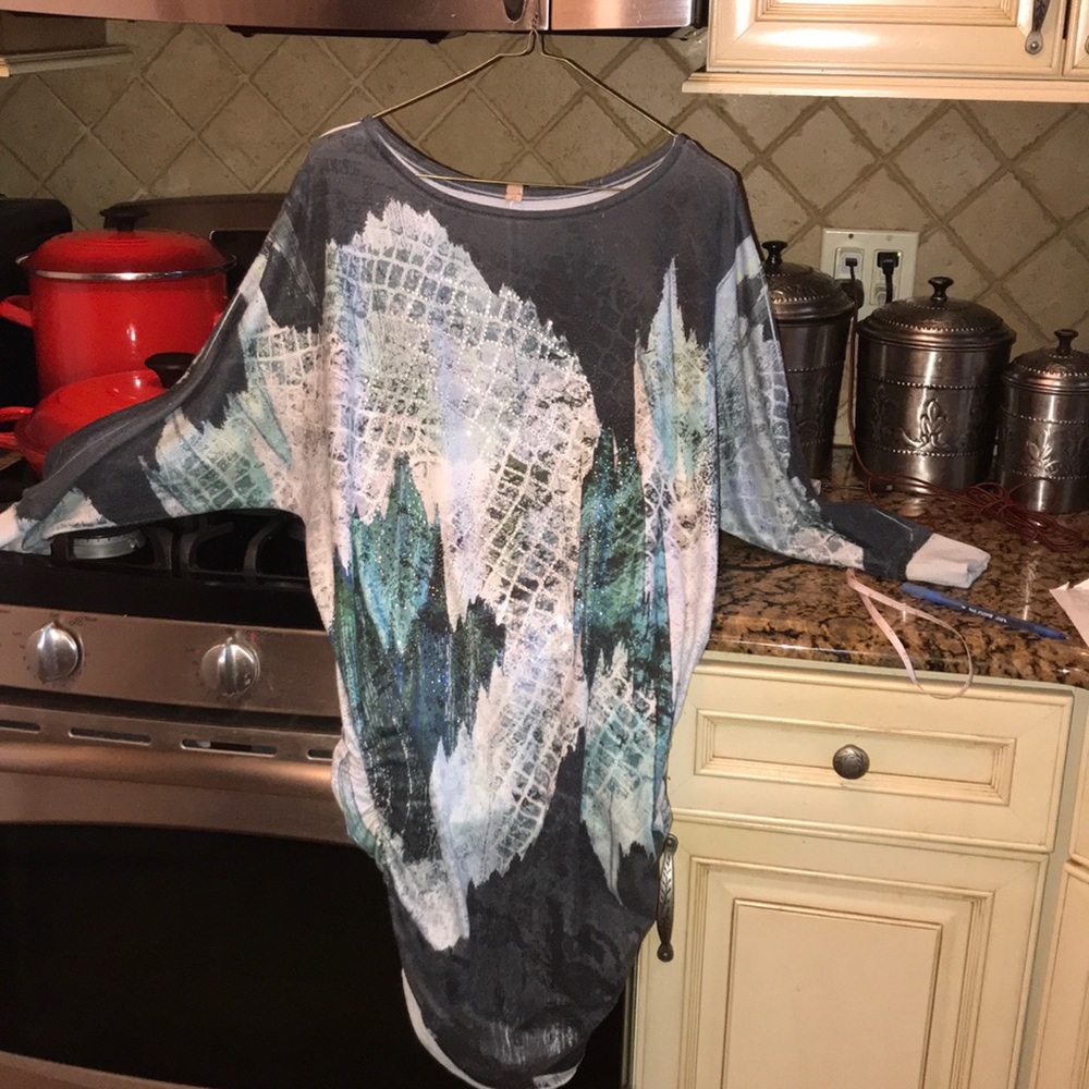 Beautiful top S-Twelve designer boutique top